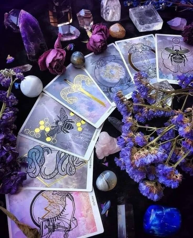 In-Depth Tarot Session (30–40 mins)